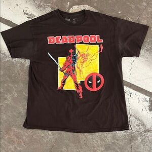 Marvel Deadpool Graphic Tee - Black with Red and Yellow